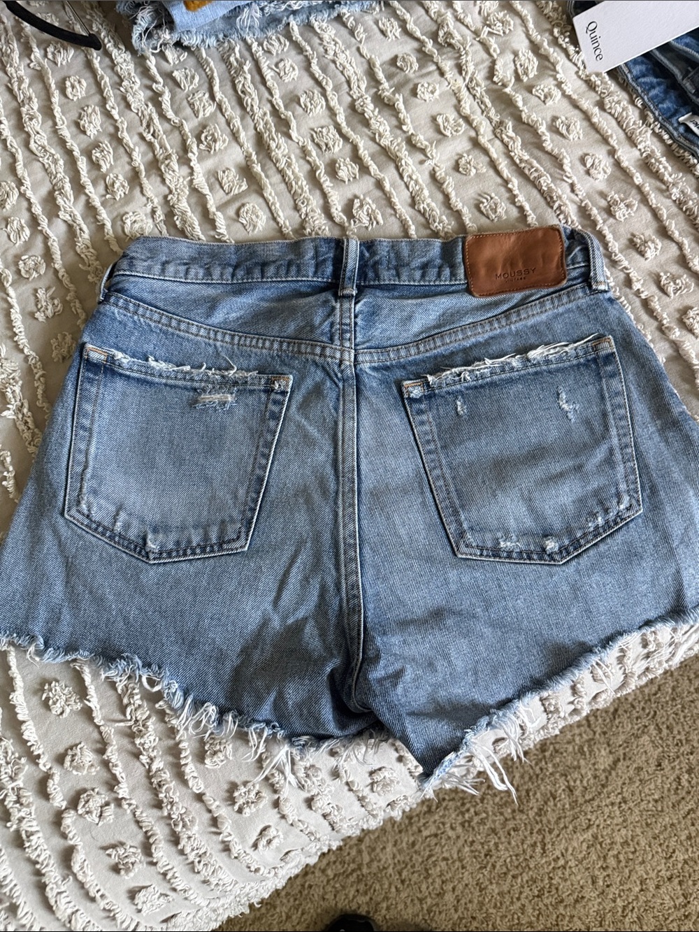 Moussy Vintage Light Wash Frayed Hem Denim Shorts - Size 26